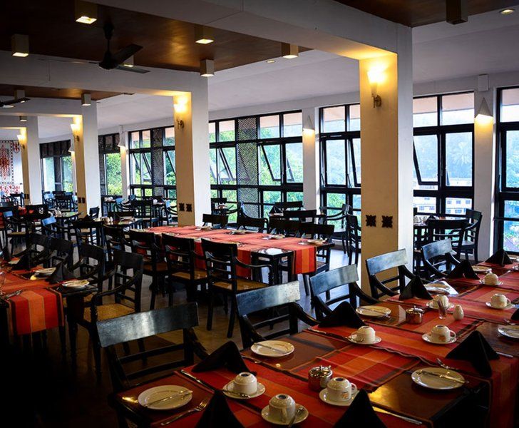Hotel Hilltop Kandy Exterior foto